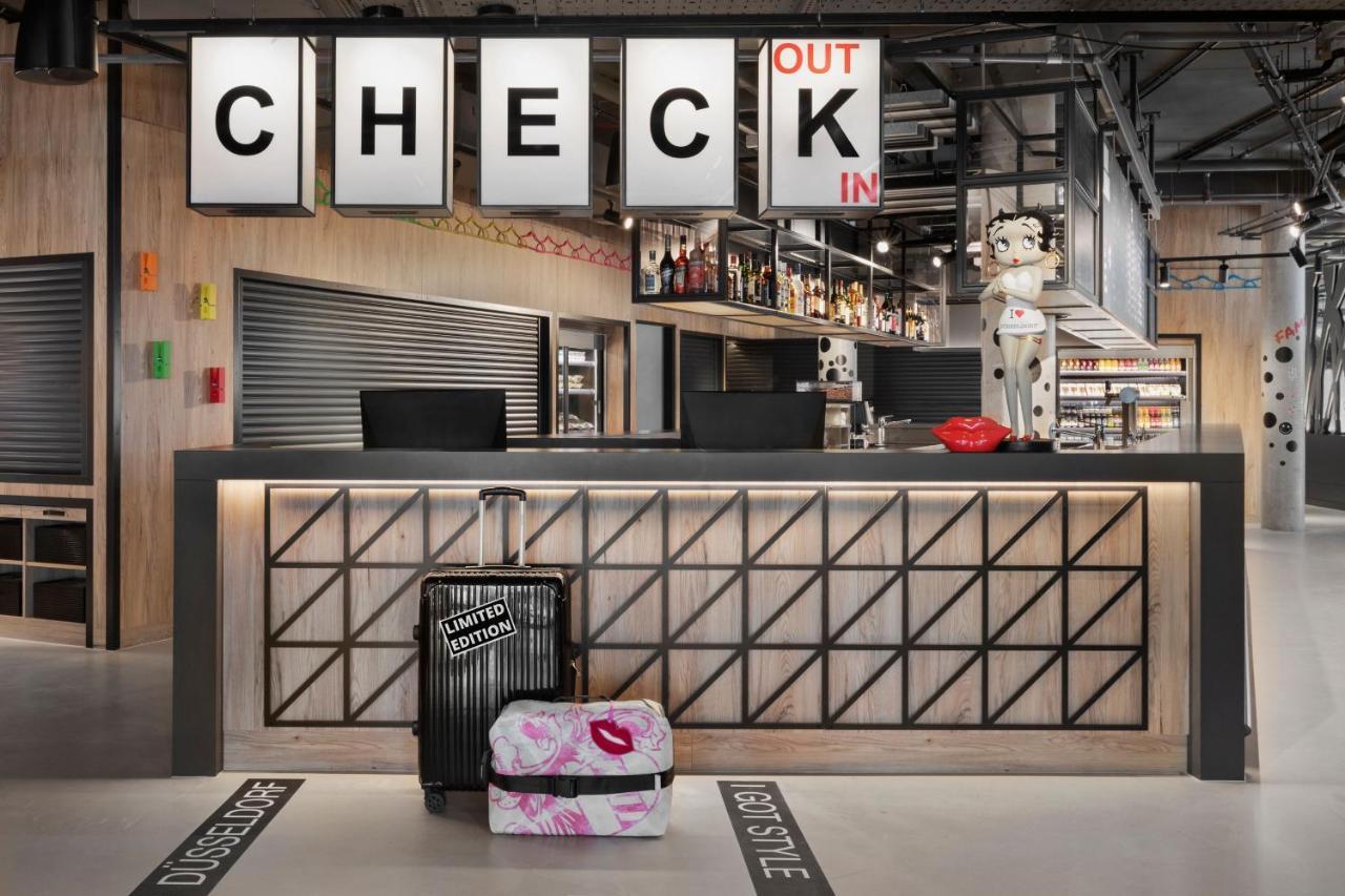 Moxy Duesseldorf City מראה חיצוני תמונה