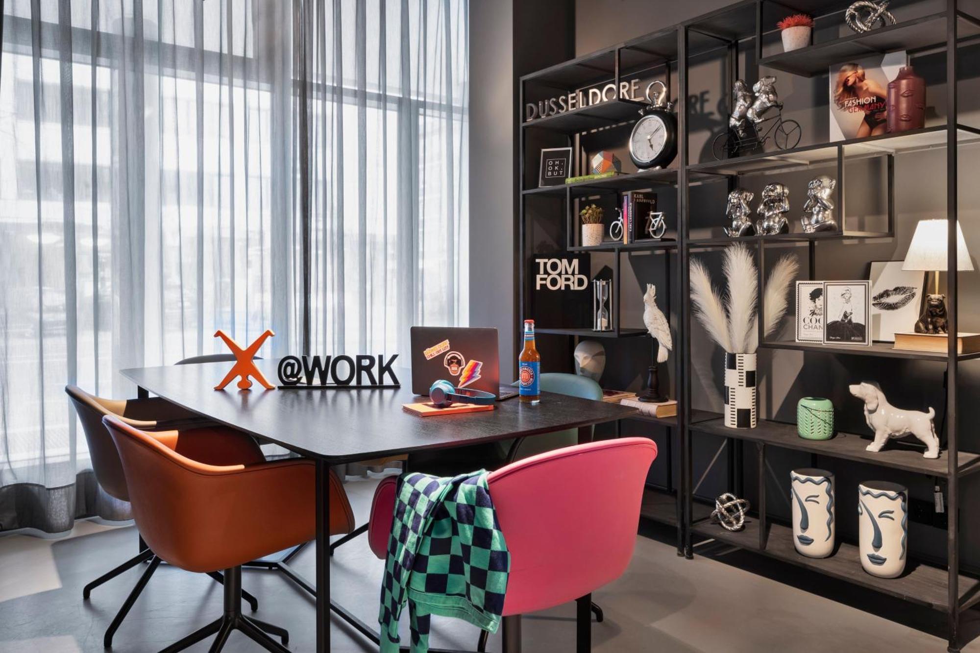 Moxy Duesseldorf City מראה חיצוני תמונה