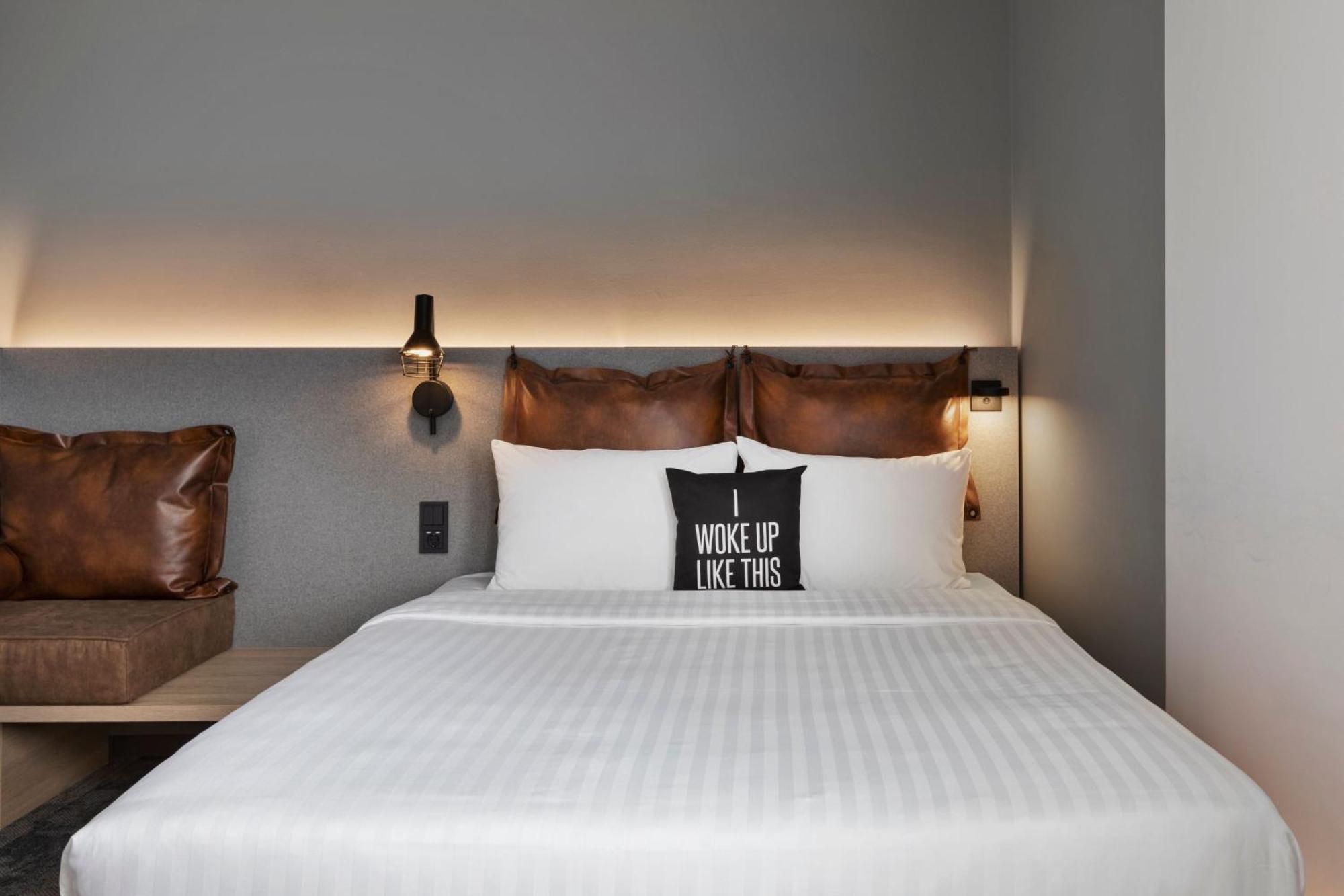 Moxy Duesseldorf City מראה חיצוני תמונה