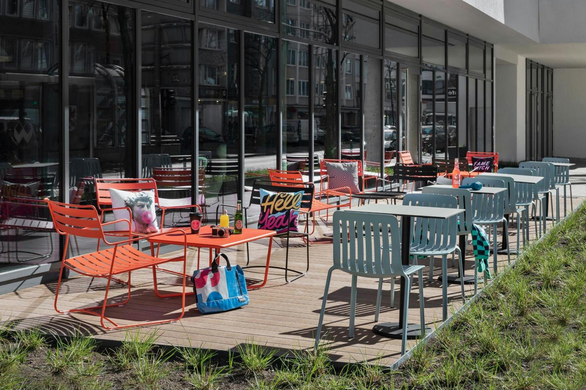Moxy Duesseldorf City מראה חיצוני תמונה